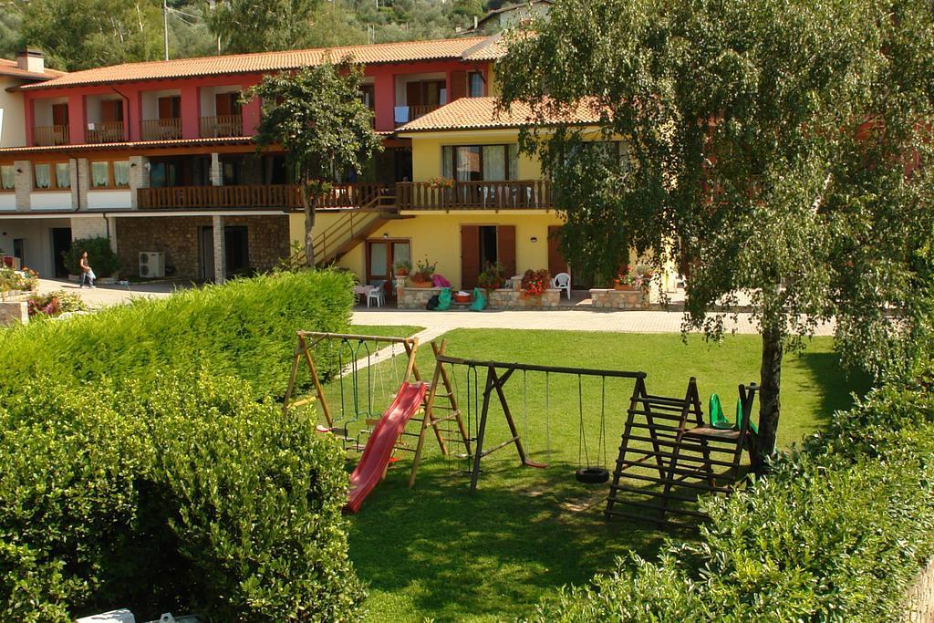 Residence Val Di Monte Malcesine Exterior photo